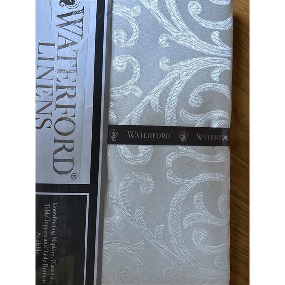 Luxury ANYA WATERFORD LINENS TABLECLOTH Oblong 70”x144” 12 To 16 WHITE RARE NEW - Picture 11 of 12